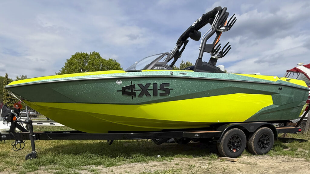Axis A225 rocznik 2026 Limonka Szafir Malibu Polska